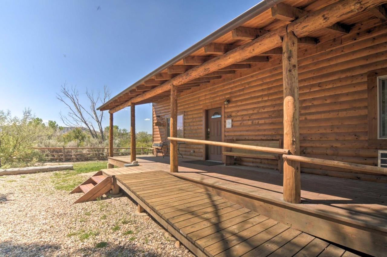 Cozy Henrieville Cabin 18 Mi To Bryce Canyon Np! Buitenkant foto