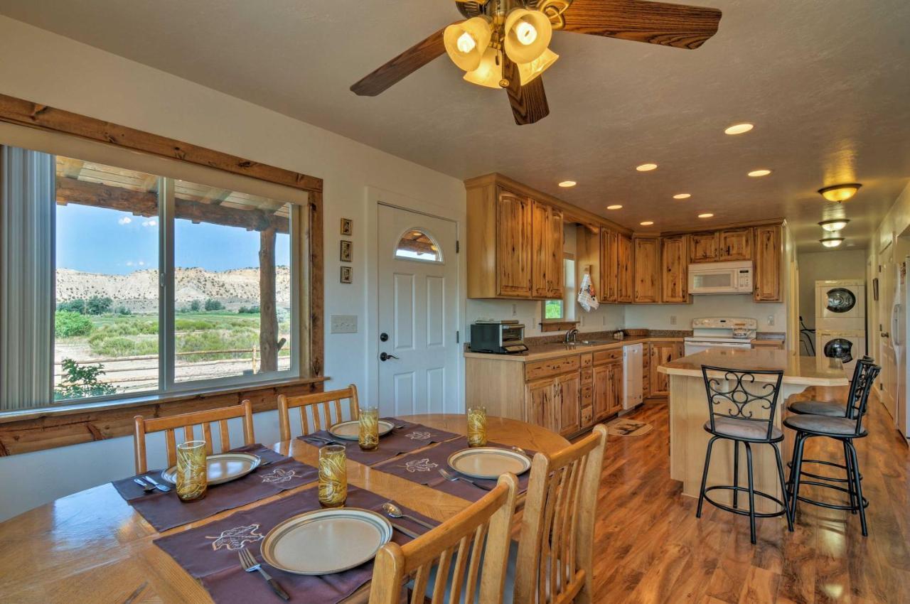 Cozy Henrieville Cabin 18 Mi To Bryce Canyon Np! Buitenkant foto